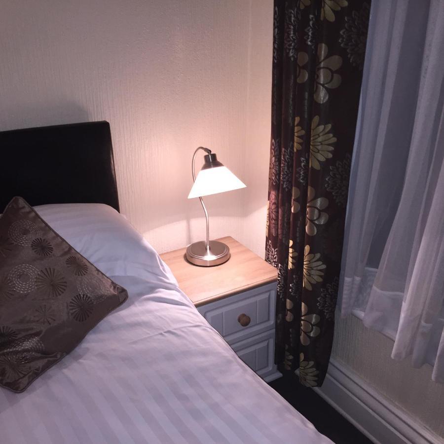 The Beechcliffe Hotel - Over 35'S Only Blackpool Quarto foto